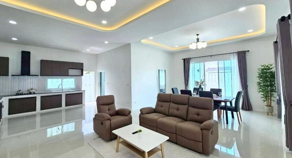Haus zum Kauf mit 3 Zimmer in Bang Lamung, Chonburi