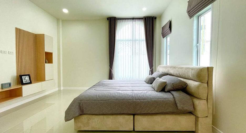 Haus zum Kauf mit 3 Zimmer in Bang Lamung, Chonburi