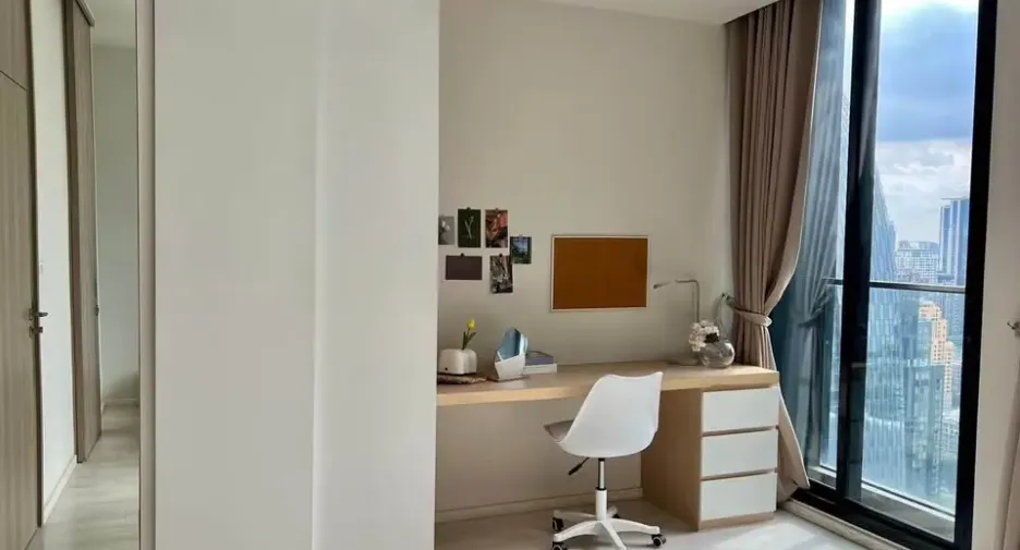Condo en alquiler y en venta de 1 habitaciones en Pathum Wan, Bangkok