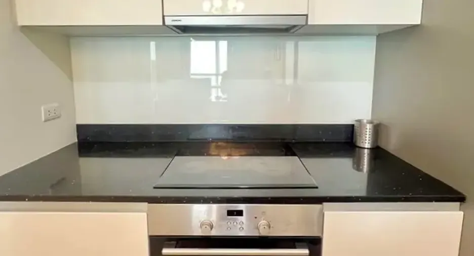 For rent and for sale 1 bed condo in Sathon, Bangkok