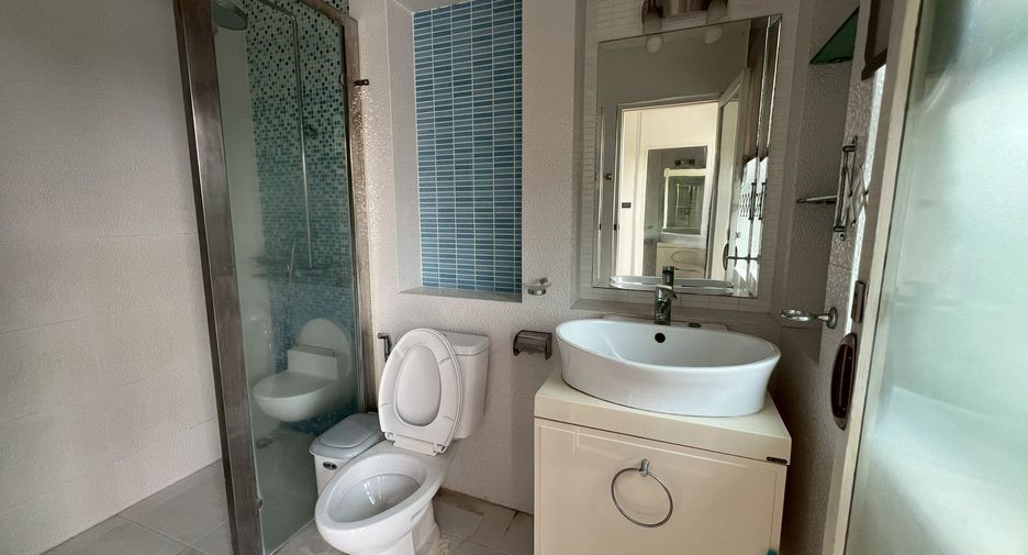 For rent 6 bedrooms house in Bang Lamung, Chonburi