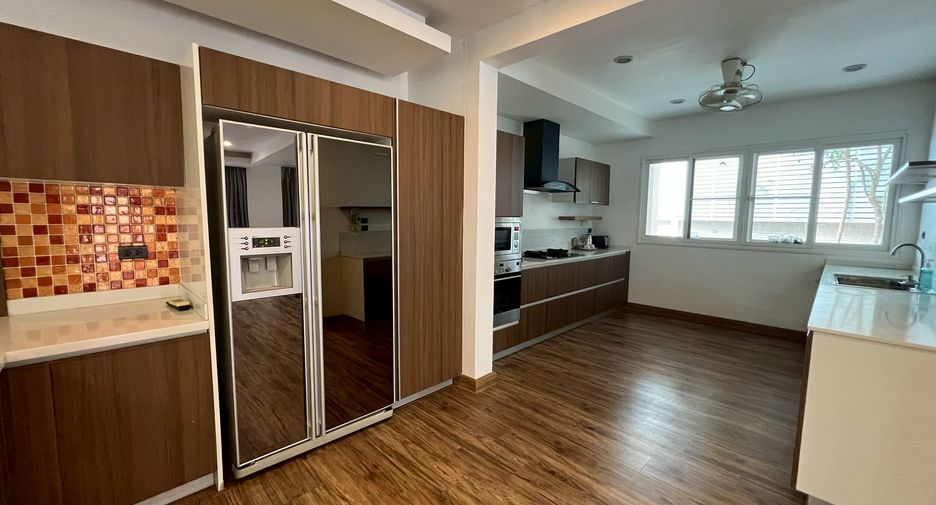For rent 6 bedrooms house in Bang Lamung, Chonburi