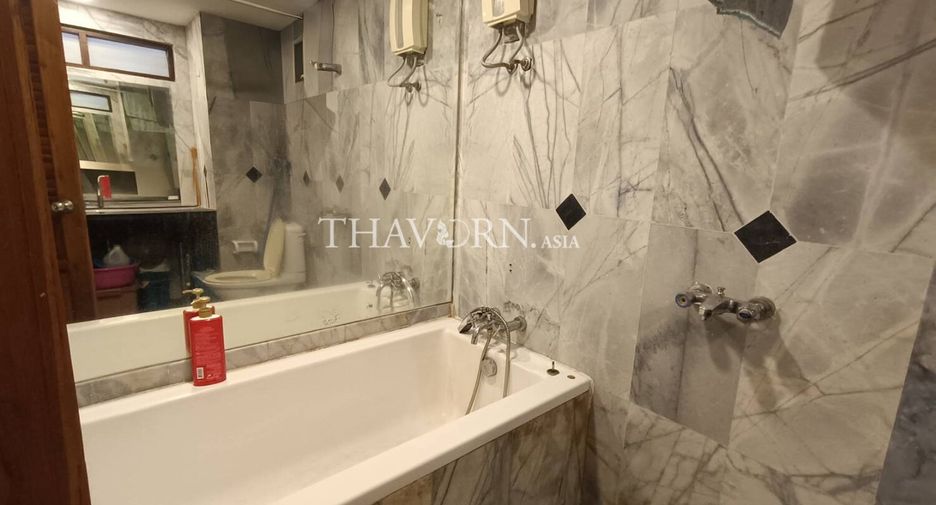 For sale studio condo in Bang Lamung, Chonburi