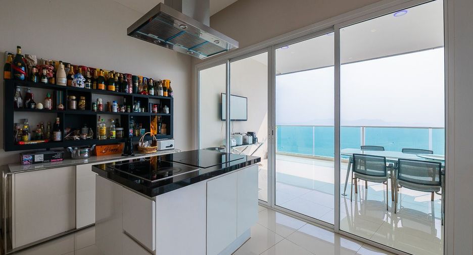 Condo en venta de 4 habitaciones en Sattahip, Chonburi