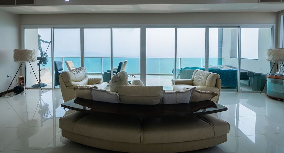 Condo en venta de 4 habitaciones en Sattahip, Chonburi