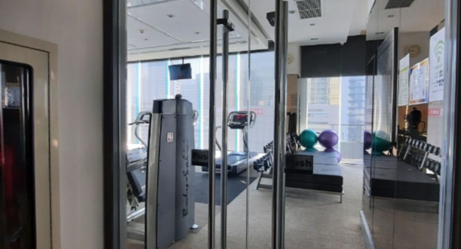 For sale 1 bed condo in Watthana, Bangkok