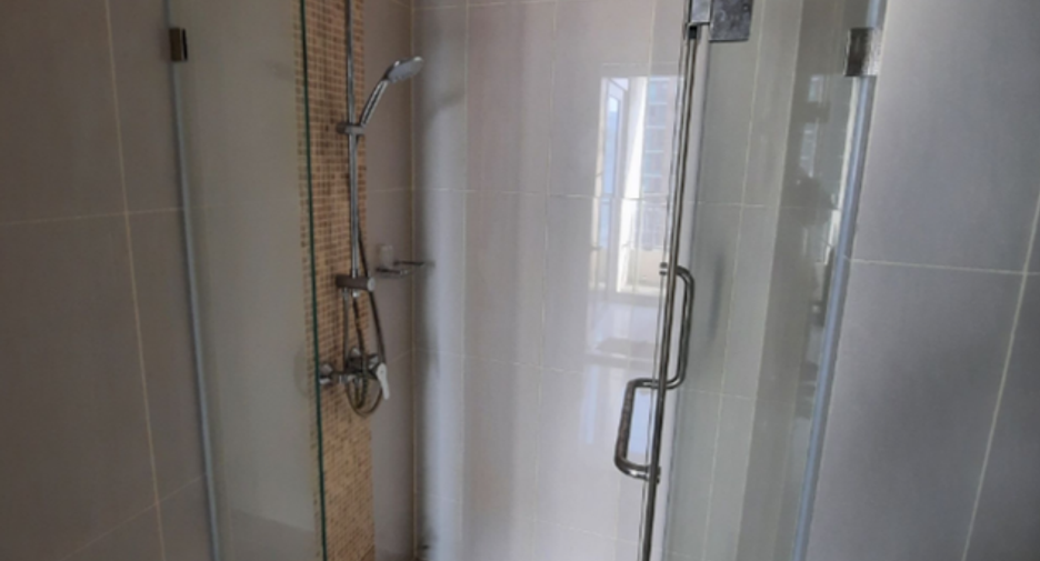 For sale 1 bed condo in Watthana, Bangkok