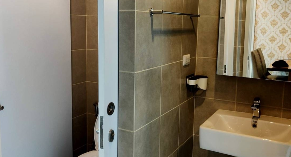 For sale 2 bedrooms condo in Phasi Charoen, Bangkok