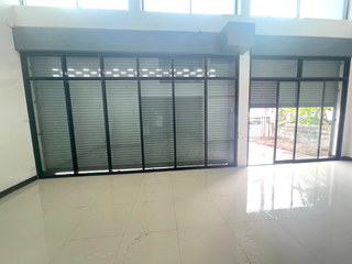 出售 3 卧室 商业空间 在 Mueang Nonthaburi, Nonthaburi