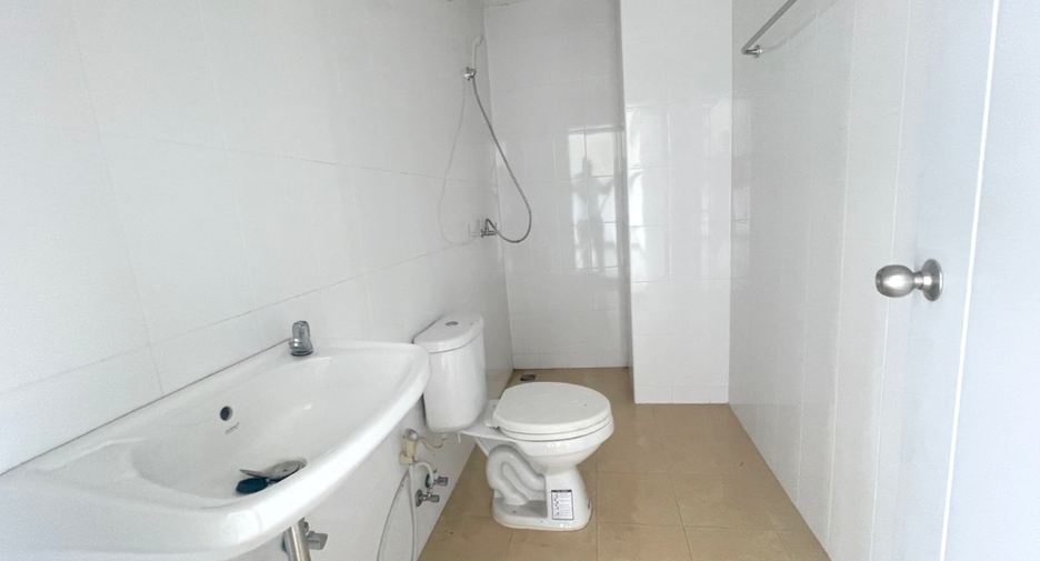 Продажа 3 спальни торговое помещение в Mueang Nonthaburi, Нонтабури