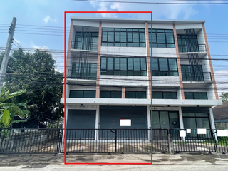 出售 3 卧室 商业空间 在 Mueang Nonthaburi, Nonthaburi