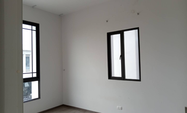 Продажа 3 спальни дом в Khlong Luang, Патумтани