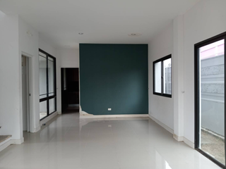 Продажа 3 спальни дом в Khlong Luang, Патумтани