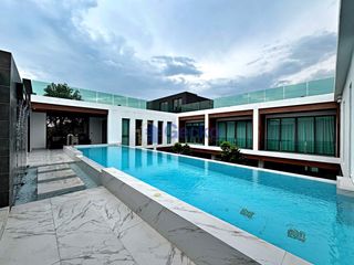 For rent 6 bedrooms house in Bang Lamung, Chonburi