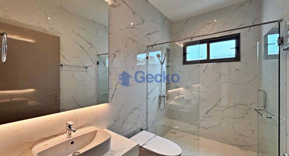 For rent 6 bedrooms house in Bang Lamung, Chonburi