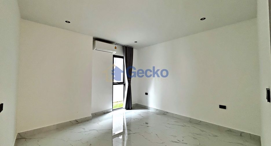 For rent 6 bedrooms house in Bang Lamung, Chonburi