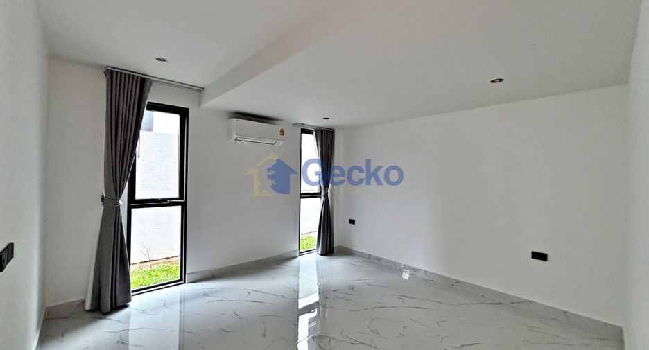 For rent 6 bedrooms house in Bang Lamung, Chonburi