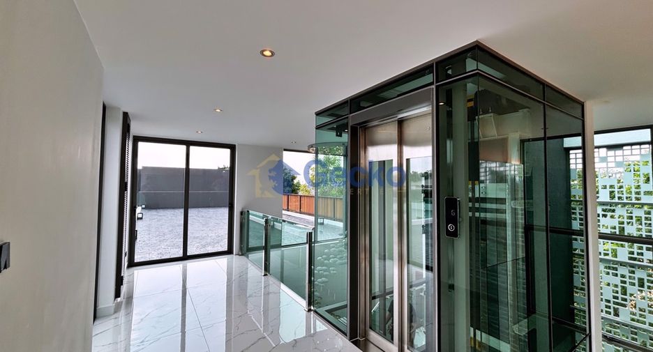 For rent 6 bedrooms house in Bang Lamung, Chonburi