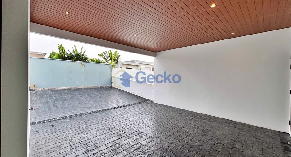 For rent 6 bedrooms house in Bang Lamung, Chonburi