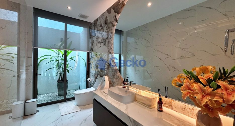 For rent 6 bedrooms house in Bang Lamung, Chonburi