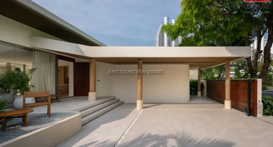 À louer et à vendre 3 chambres maison à Na Jomtien, Pattaya