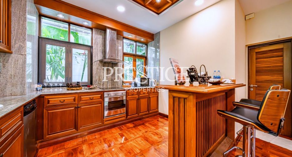For sale 3 bedrooms house in Sattahip, Chonburi