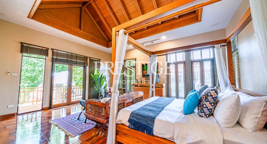 For sale 3 bedrooms house in Sattahip, Chonburi