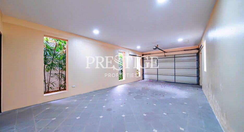 For sale 3 bedrooms house in Sattahip, Chonburi