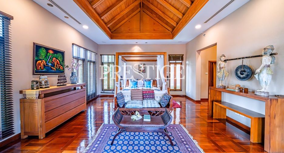 For sale 3 bedrooms house in Sattahip, Chonburi