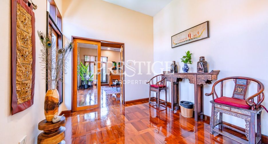 For sale 3 bedrooms house in Sattahip, Chonburi