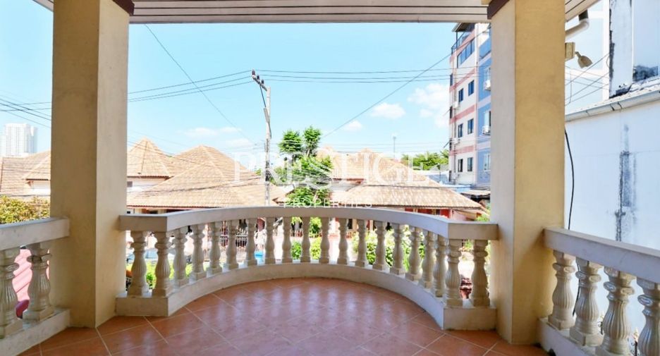 For rent 3 bedrooms house in Bang Lamung, Chonburi