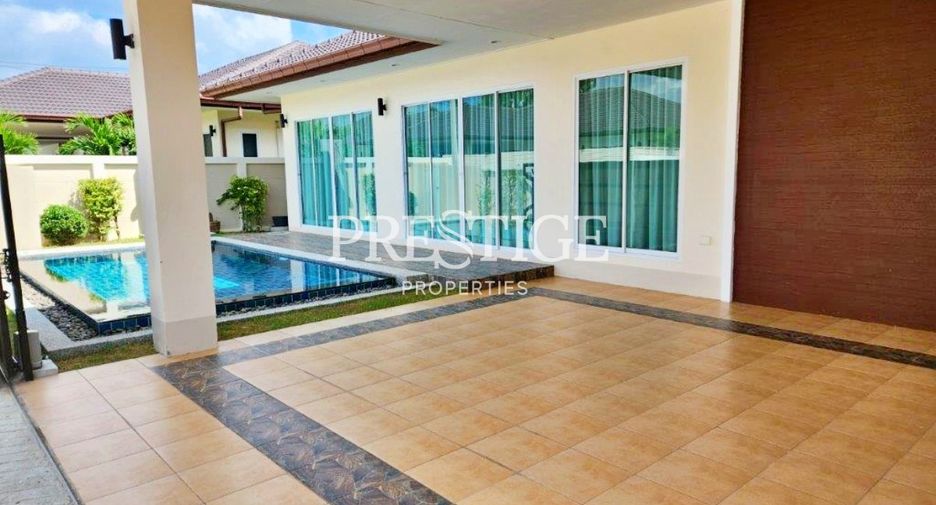 Casa en alquiler de 3 habitaciones en Huay Yai, Pattaya