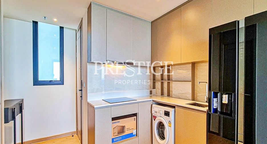 For rent 2 bedrooms condo in Pratumnak, Pattaya