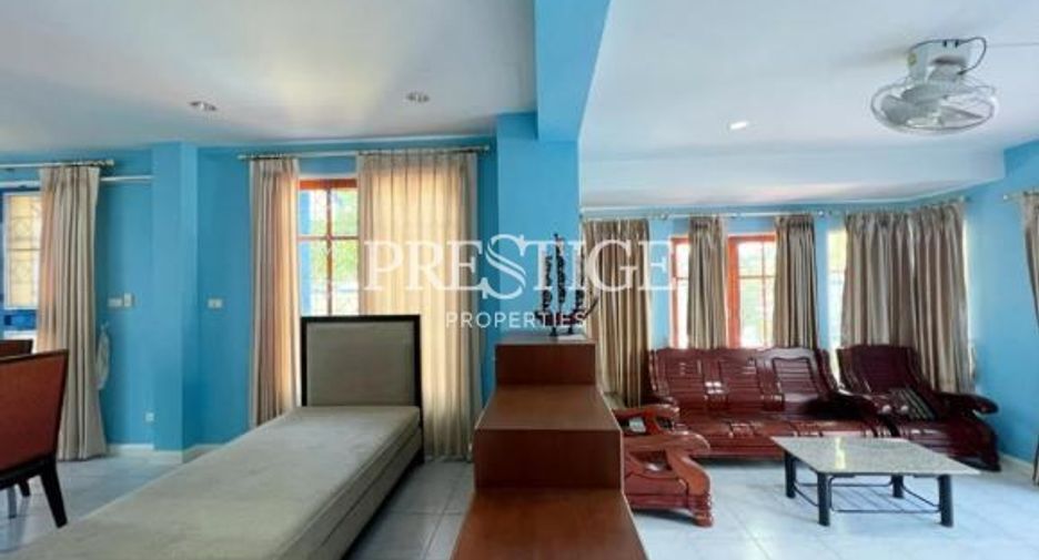 For sale 3 bedrooms house in Jomtien, Pattaya