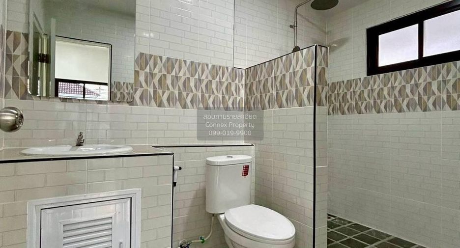 For sale 4 bedrooms house in Sai Noi, Nonthaburi