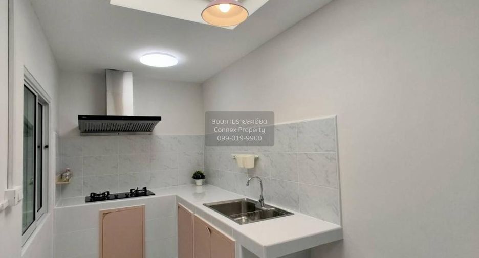 À vendre 3 chambres maison de ville à Bang Yai, Nonthaburi