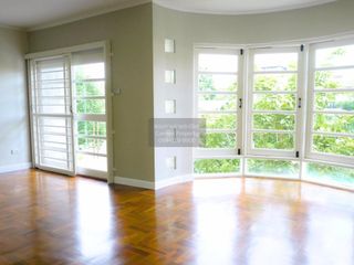 For sale 5 bedrooms townhouse in Huai Khwang, Bangkok