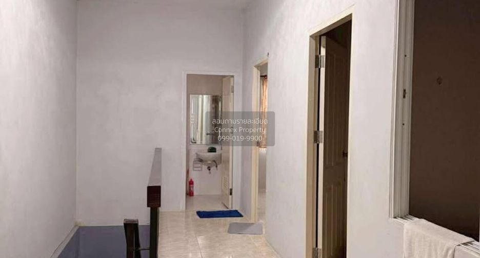 For sale 3 bedrooms townhouse in Mueang Samut Sakhon, Samut Sakhon
