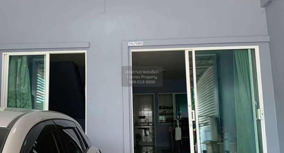 For sale 3 bedrooms townhouse in Mueang Samut Sakhon, Samut Sakhon