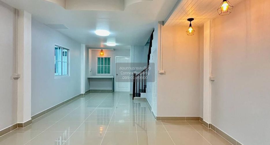 For sale 3 bedrooms townhouse in Sai Noi, Nonthaburi