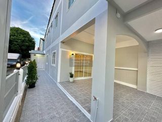 For sale 3 ベッドルーム townhouse in Sai Noi, Nonthaburi