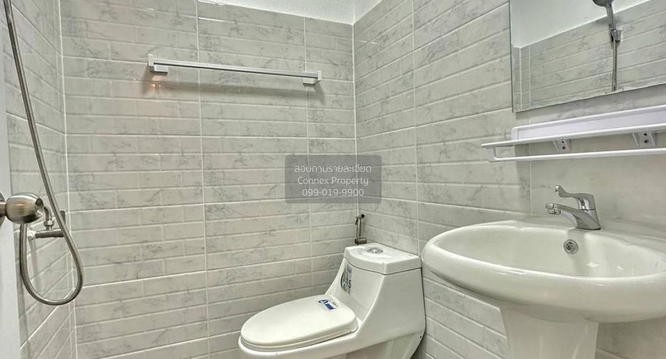 For sale 3 bedrooms townhouse in Sai Noi, Nonthaburi