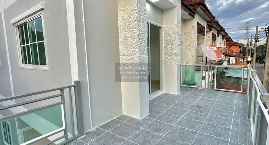 For sale 3 bedrooms townhouse in Sai Noi, Nonthaburi