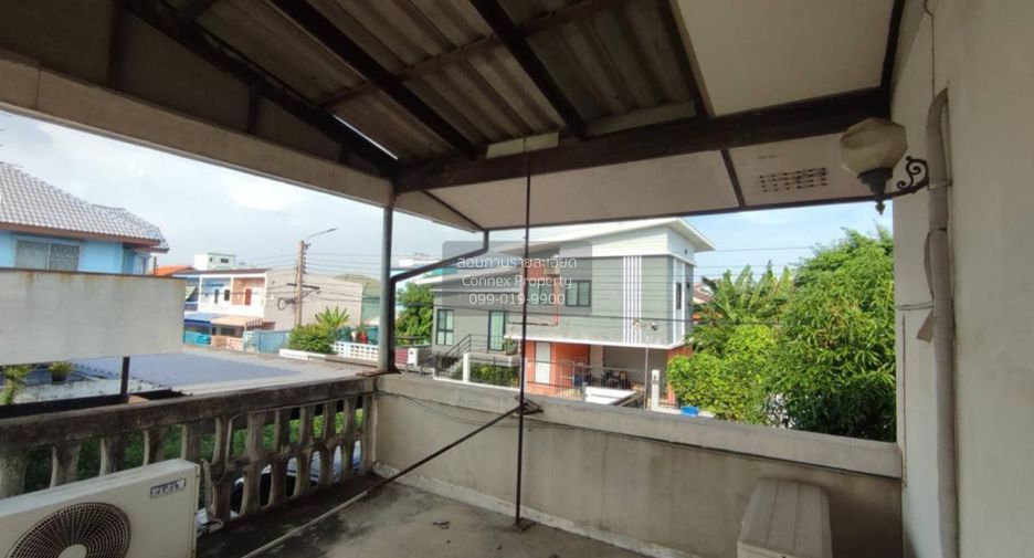 For sale 3 bedrooms house in Bang Khun Thian, Bangkok