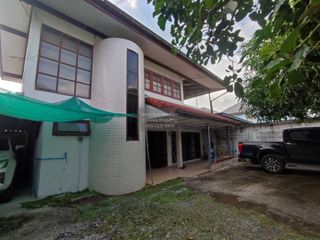 For sale 3 bedrooms house in Bang Khun Thian, Bangkok