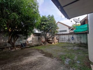 For sale 3 bedrooms house in Bang Khun Thian, Bangkok