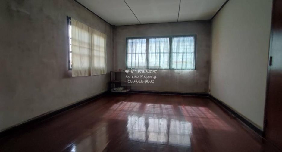 For sale 3 bedrooms house in Bang Khun Thian, Bangkok