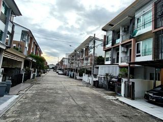 Продажа 3 спальни таунхаус в Mueang Nonthaburi, Нонтабури