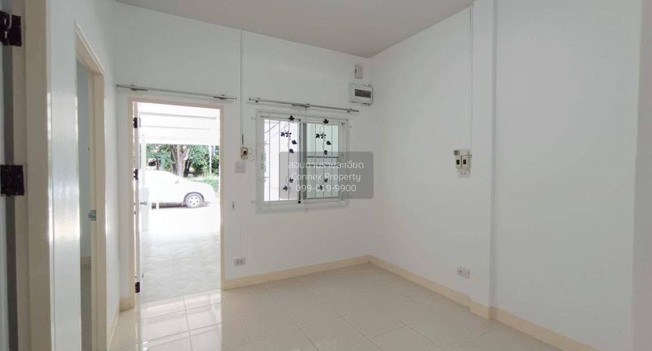 For sale 2 bedrooms townhouse in Sai Noi, Nonthaburi