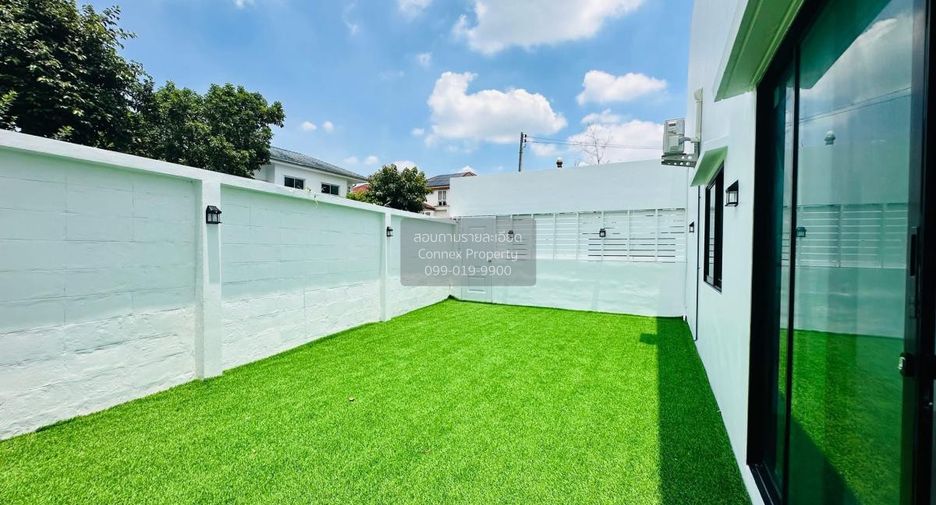 For sale 3 bedrooms house in Bang Khae, Bangkok